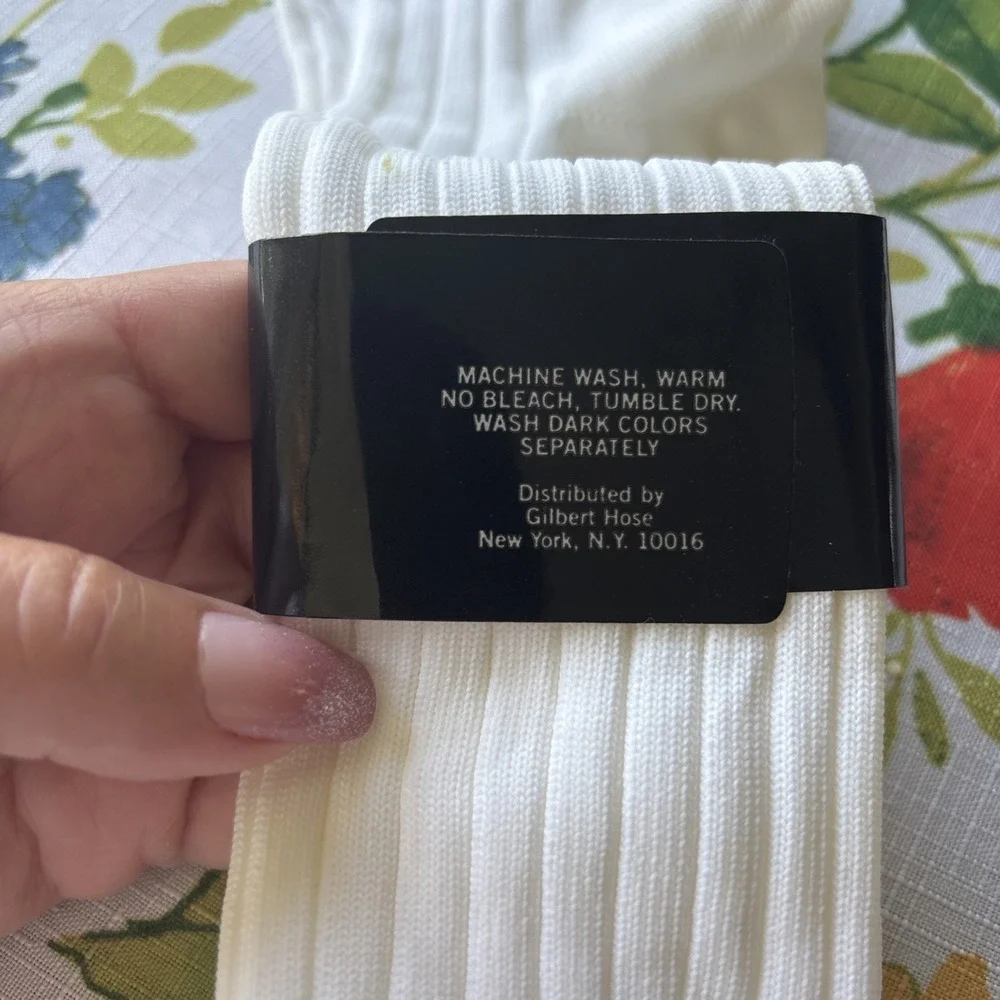 NOS Vintage PIERRE CARDIN Solid White Nylon Men's Dress Socks Size 10-13